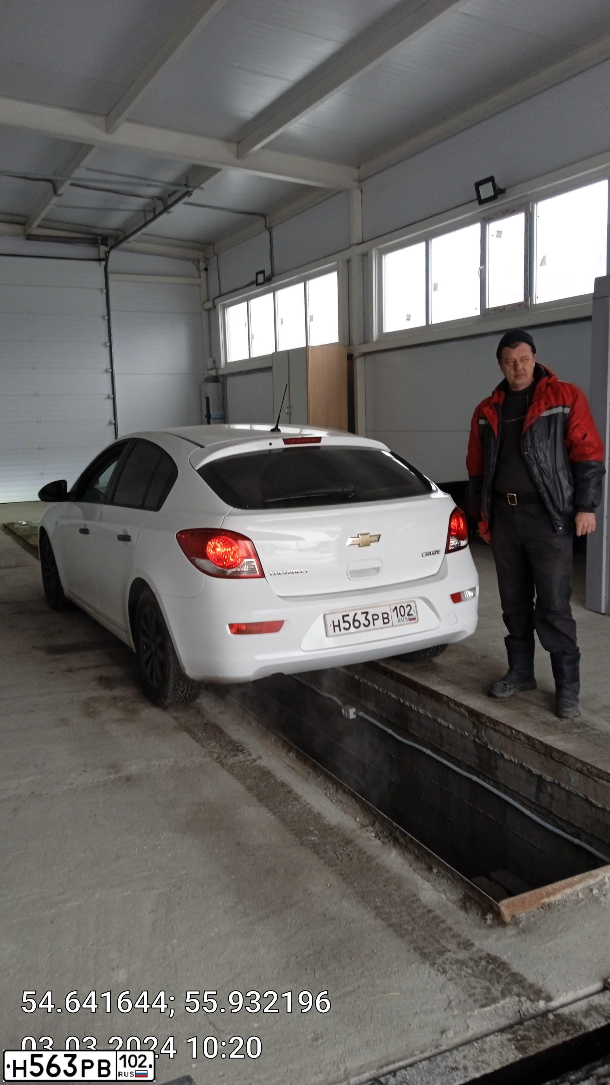 Фото автомобиля CHEVROLET CRUZE, 2012 — госномер Н563РВ102
