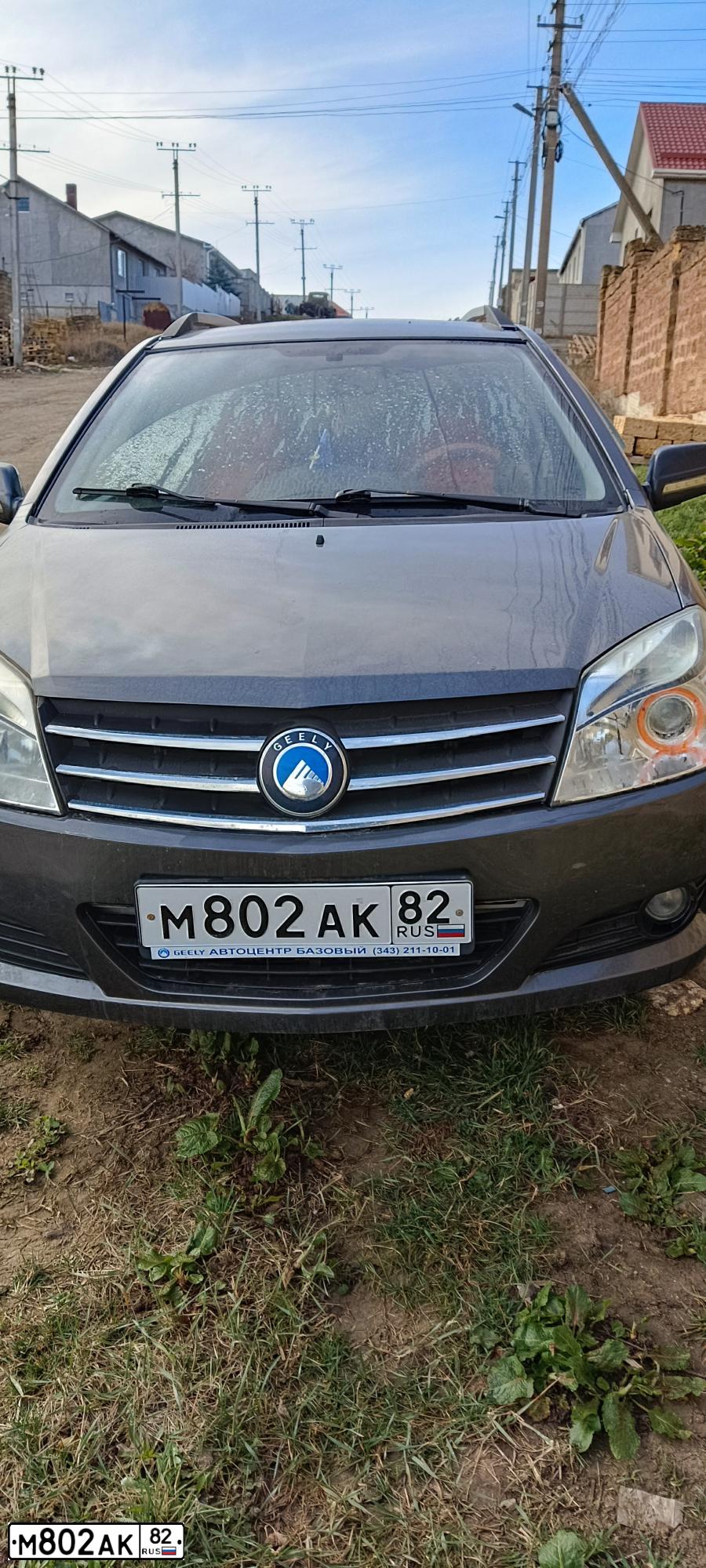 Фото автомобиля GEELY MK CROSS, 2014 — госномер М635АС799. Цвет: СЕРЫЙ СТАЛЬНОЙ