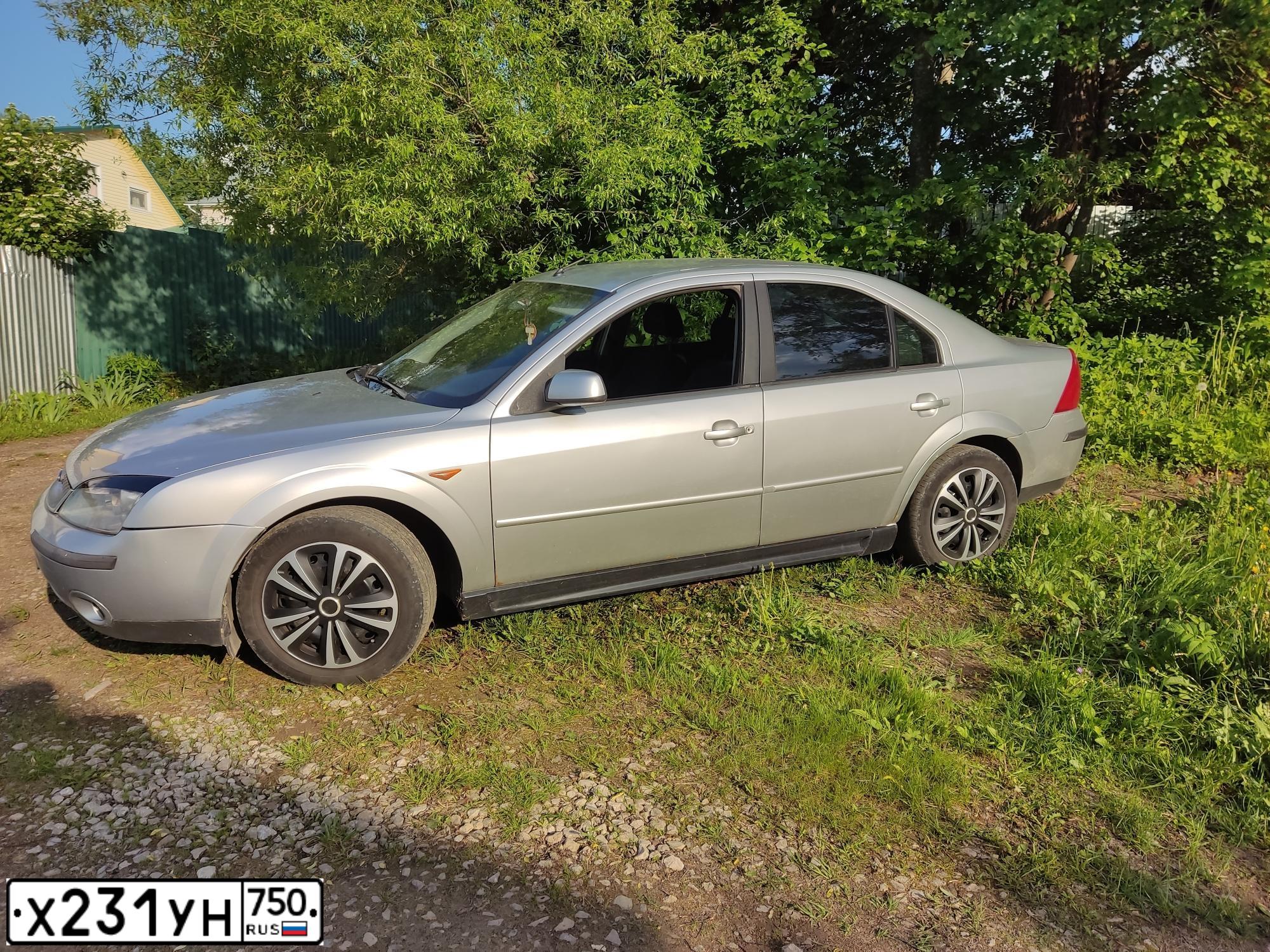 Фото автомобиля ФОРД МОНДЕО, 2002 — госномер С411АЕ46. Цвет: СЕРЕБРИСТЫЙ