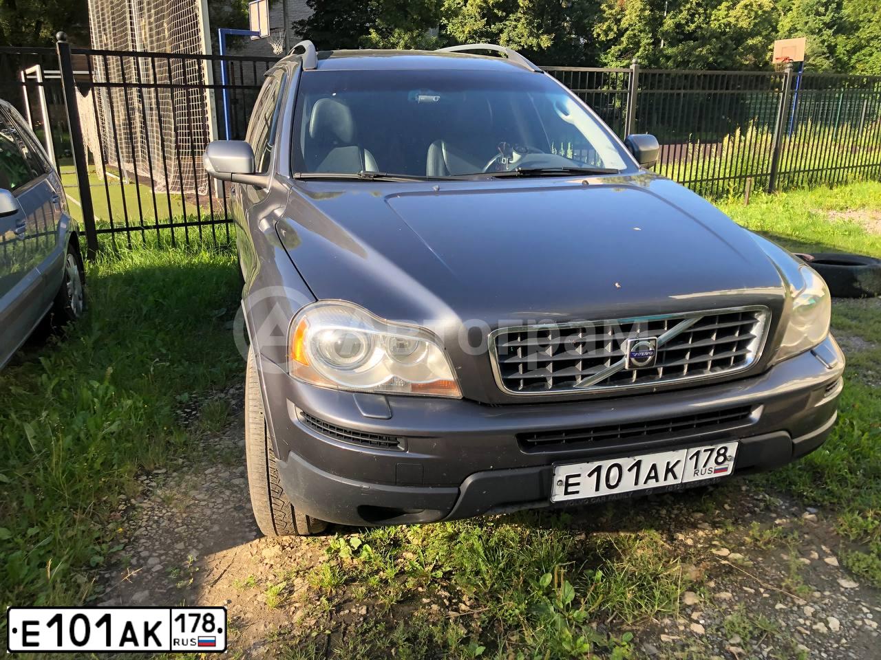Фото автомобиля VOLVO XC90, 2007 — госномер Е101АК178. Цвет: ТЕМНО-СЕРЫЙ