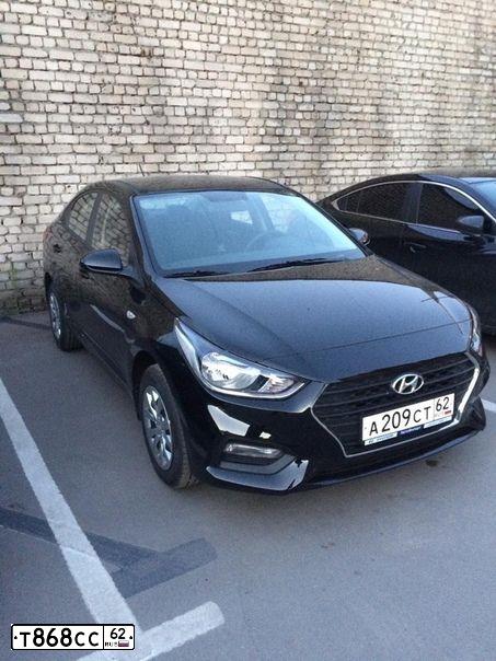 Фото автомобиля HYUNDAI SOLARIS, 2017 — госномер М682АО790. Цвет: СЕРЕБРИСТЫЙ