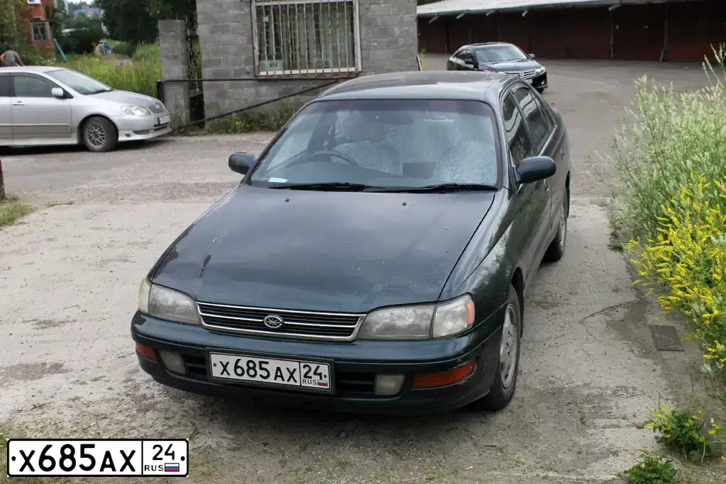 Фото автомобиля ТОЙОТА КОРОНА, 1993 — госномер Х685АХ24