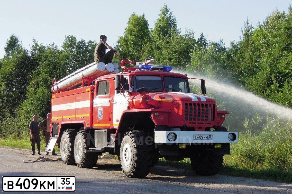 Фото автомобиля 584В00 MODEL, 2010 — госномер В409КМ35. Цвет: СПЕЦОКРАСКА ГОСТ Р 50574-02