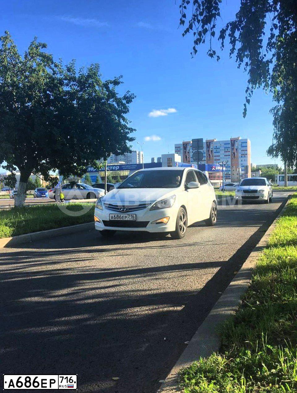 Фото автомобиля HYUNDAI SOLARIS, 2014 — госномер А686ЕР716. Цвет: Белый
