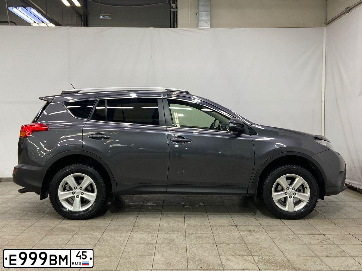 Фото автомобиля HONDA CR-V, 2009 — госномер Е999ВМ45. Цвет: СЕРЫЙ