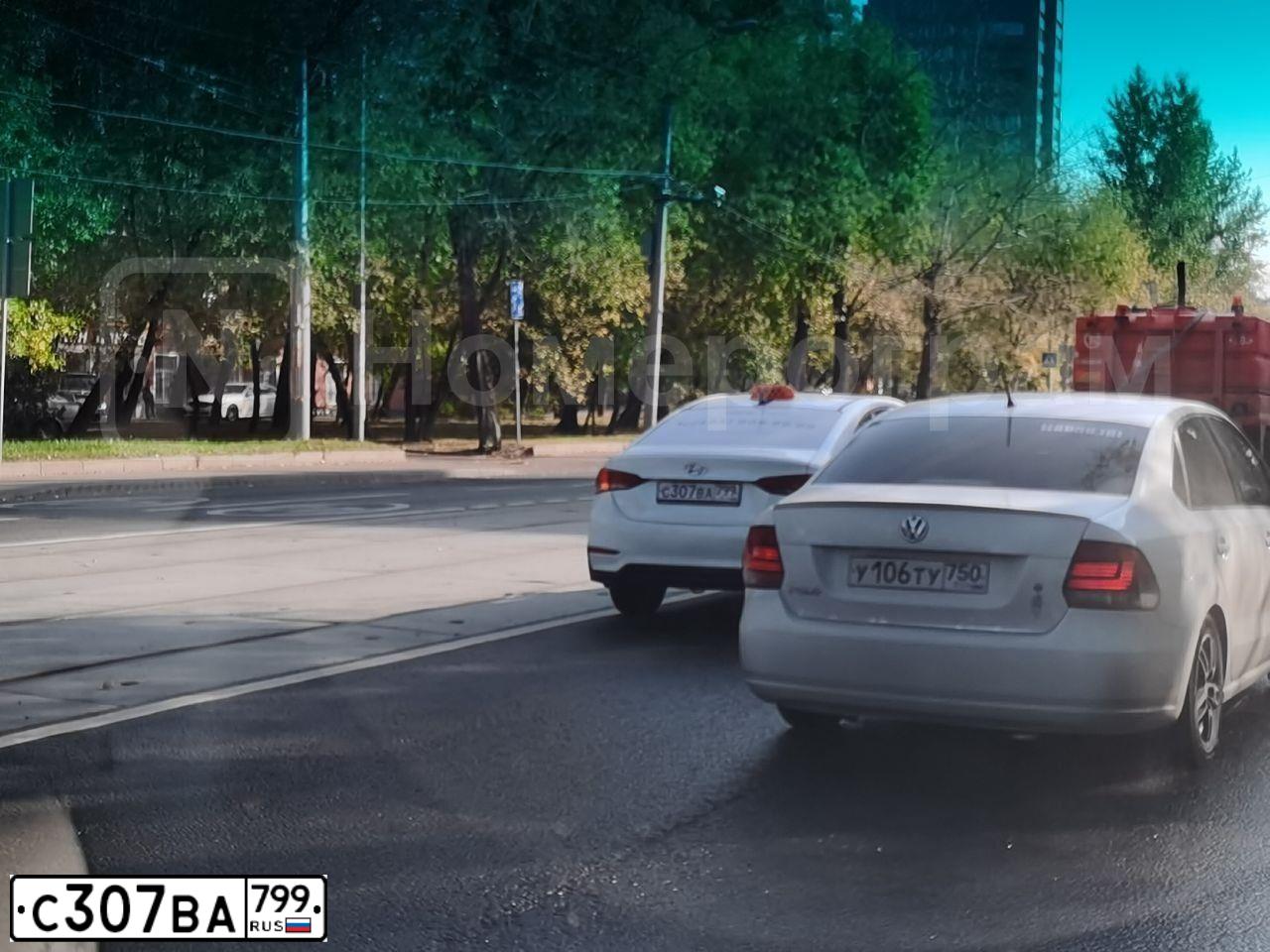 Фото автомобиля HYUNDAI SOLARIS, 2017 — госномер С307ВА799. Цвет: БЕЛЫЙ