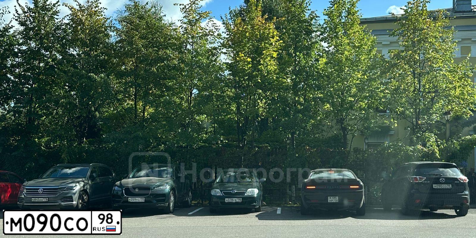 Фото автомобиля HONDA CR-V, 2007 — госномер М090СО98. Цвет: ЧЕРНЫЙ