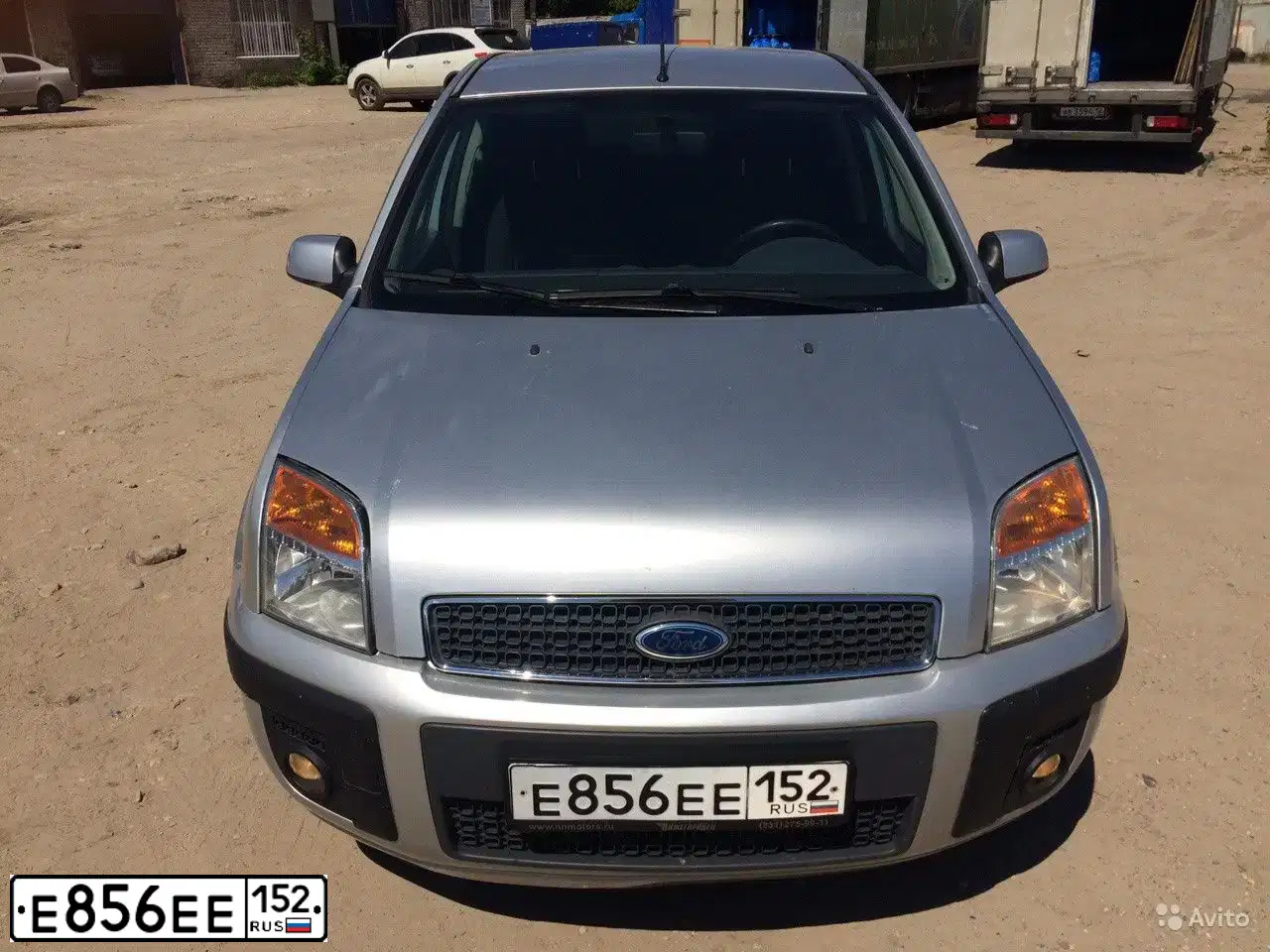 Фото автомобиля FORD FUSION, 2007 — госномер Е856ЕЕ152. Цвет: СЕРЕБРИСТЫЙ