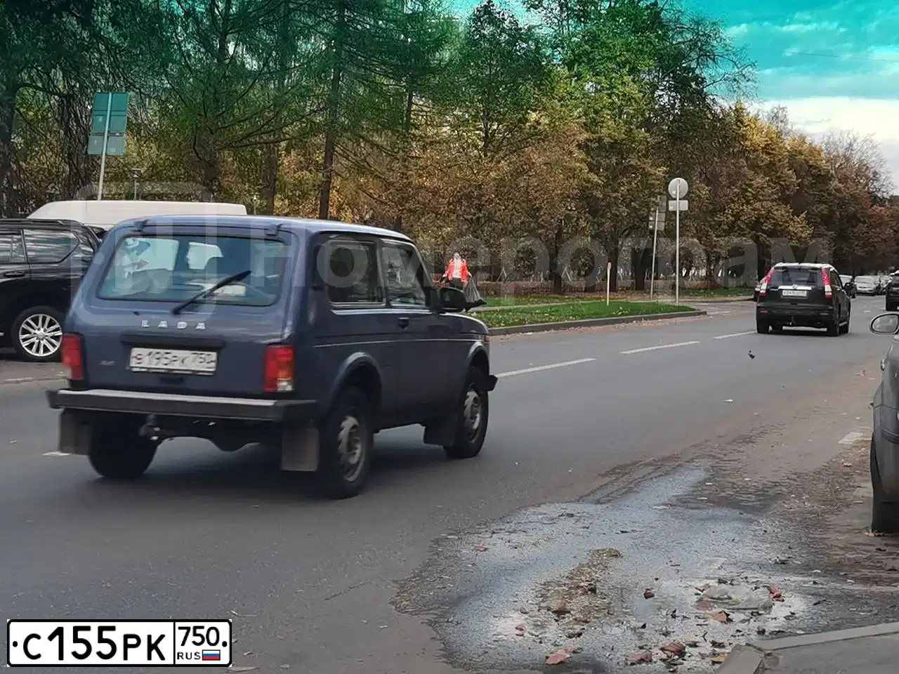 Фото автомобиля VOLKSWAGEN POLO, 2011 — госномер С155РК750. Цвет: ЧЕРНЫЙ