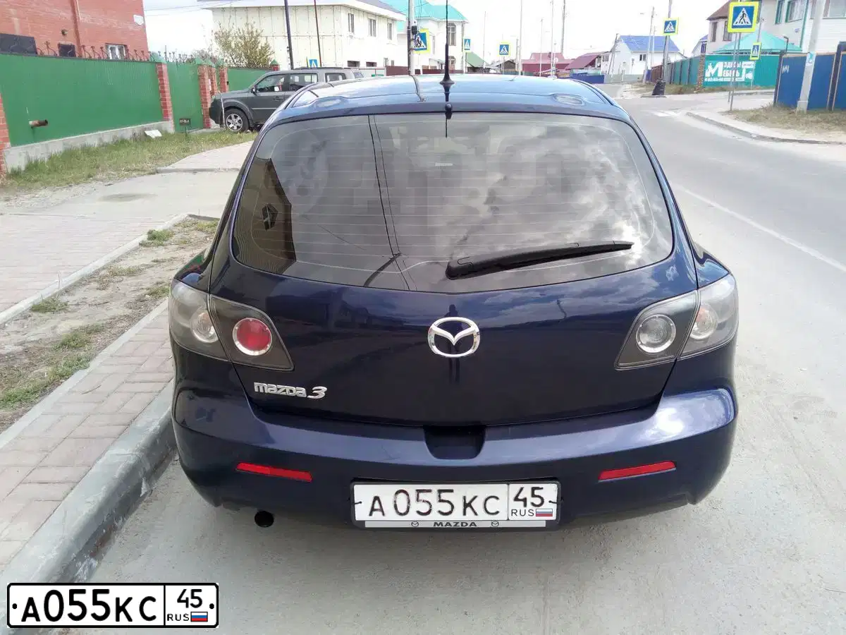 Фото автомобиля MAZDA 3, 2008 — госномер У275ОН55. Цвет: ТЕМНО-СИНИЙ