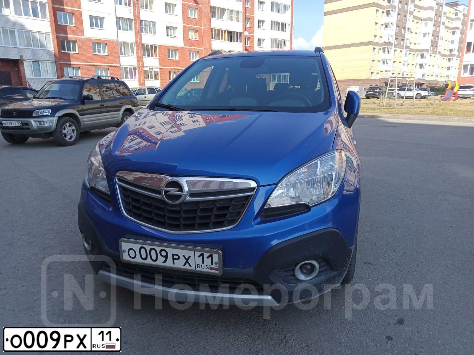 Фото автомобиля OPEL MOKKA, 2014 — госномер О009РХ11. Цвет: СИНИЙ