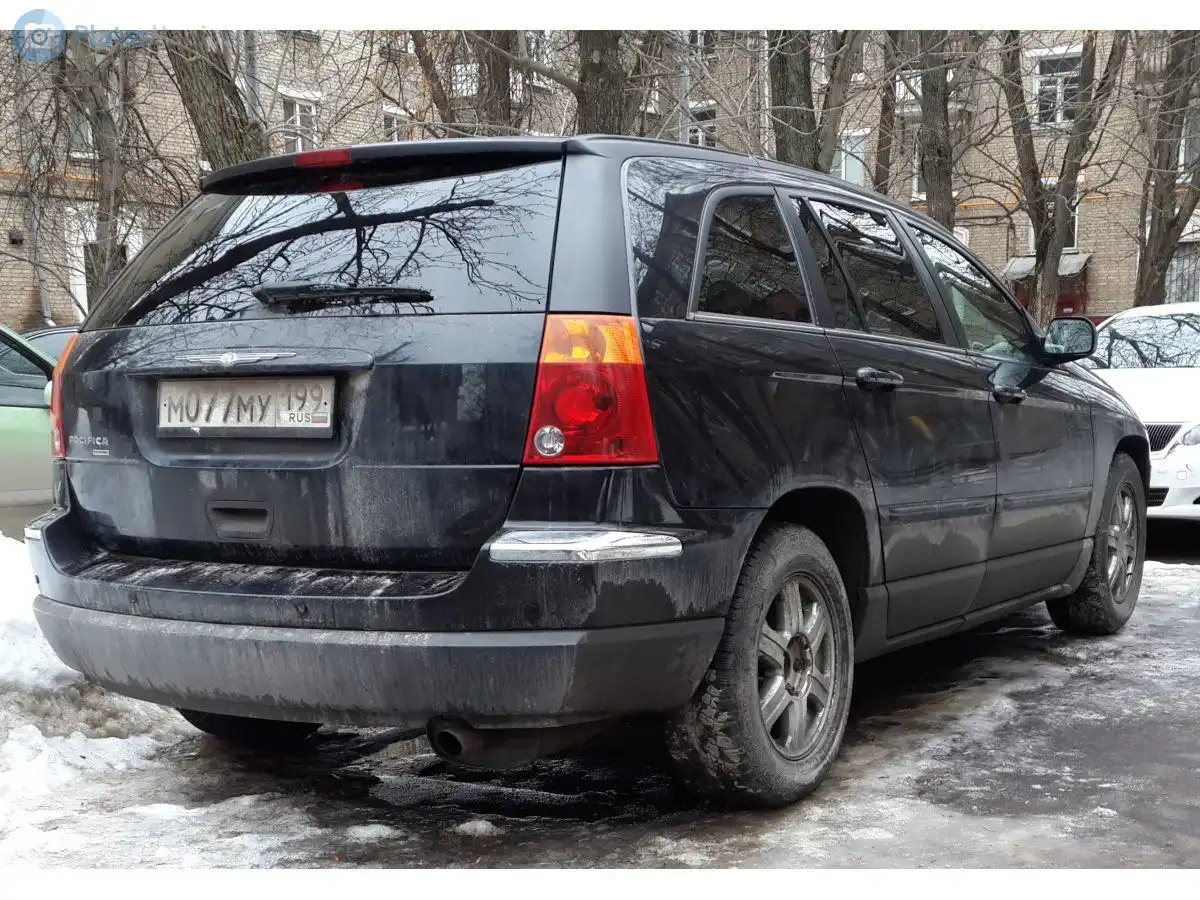 Фото автомобиля CHRYSLER PACIFICA, 2005 — госномер К084УМ797. Цвет: ЧЕРНЫЙ