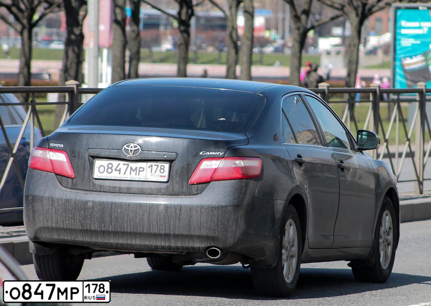 Фото автомобиля TOYOTA CAMRY, 2010 — госномер О847МР178. Цвет: ЧЕРНЫЙ