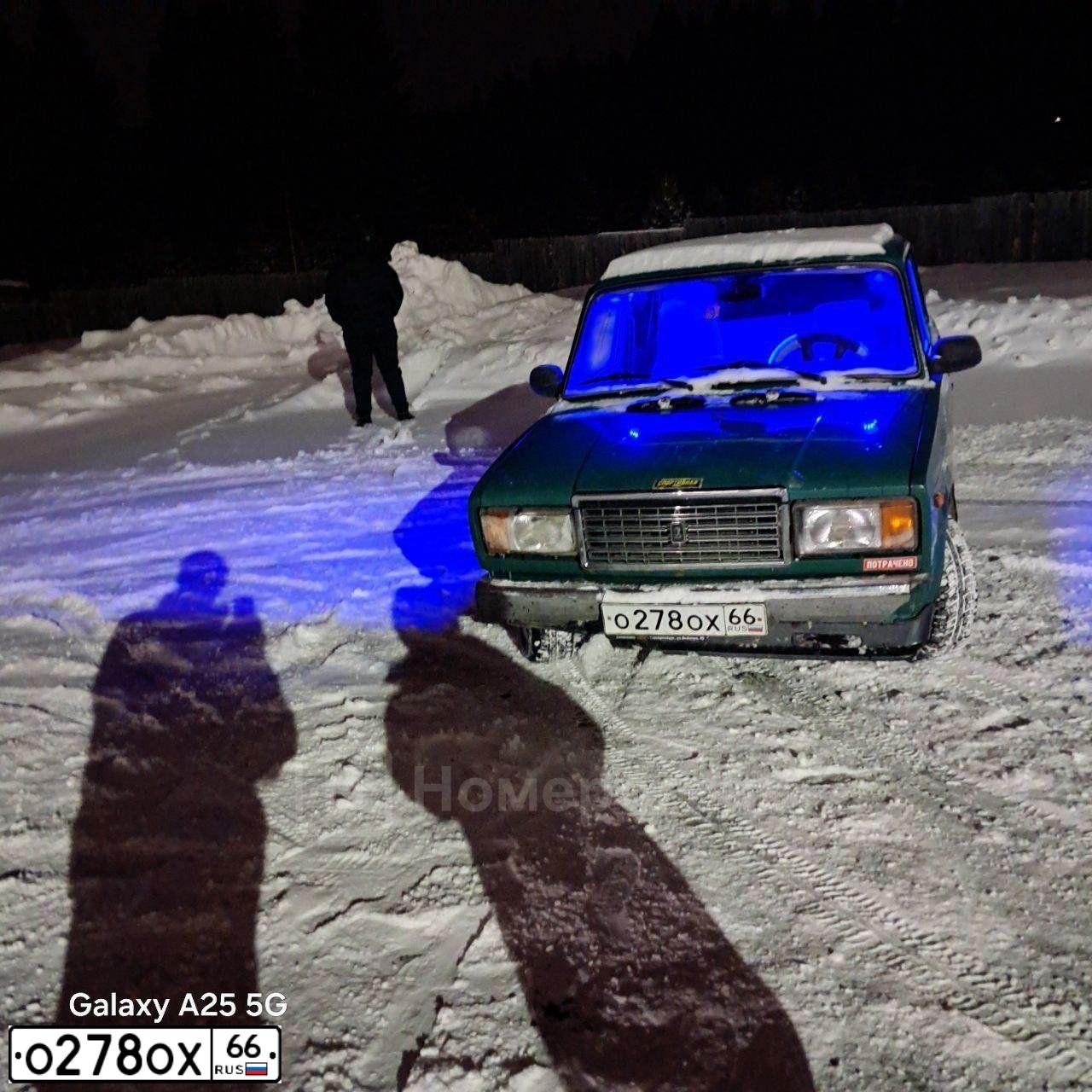 Фото автомобиля LADA 2107, 2005 — госномер У230ВВ196. Цвет: ЗЕЛЕНЫЙ