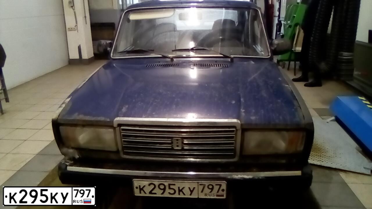 Фото автомобиля LADA 2107, 2009 — госномер О765МЕ797. Цвет: СИНИЙ ТЕМНЫЙ