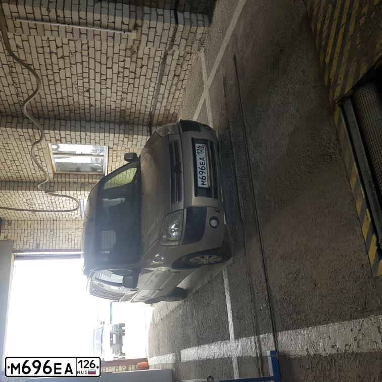 Фото автомобиля CITROEN BERLINGO, 2003 — госномер Т943РУ190. Цвет: БЕЖЕВЫЙ