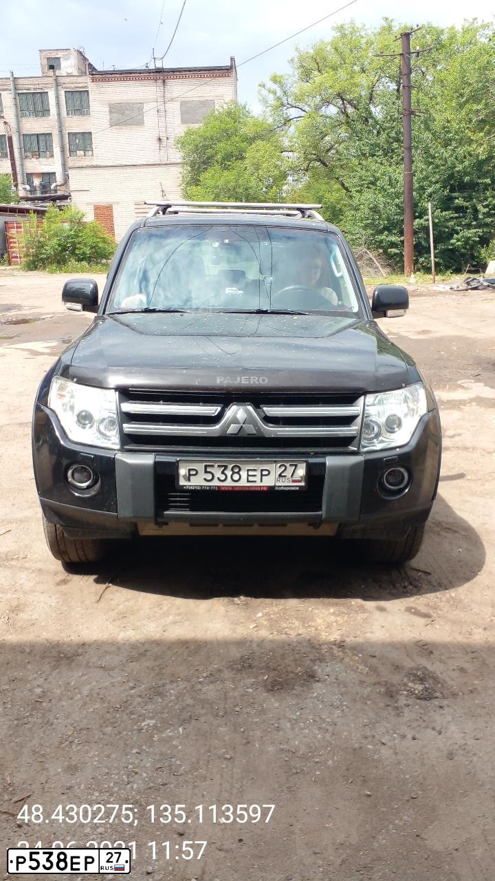 Фото автомобиля МИЦУБИСИ ПАДЖЕРО 3.0 LWB, 2010 — госномер С495РО27. Цвет: ЧЕРНЫЙ