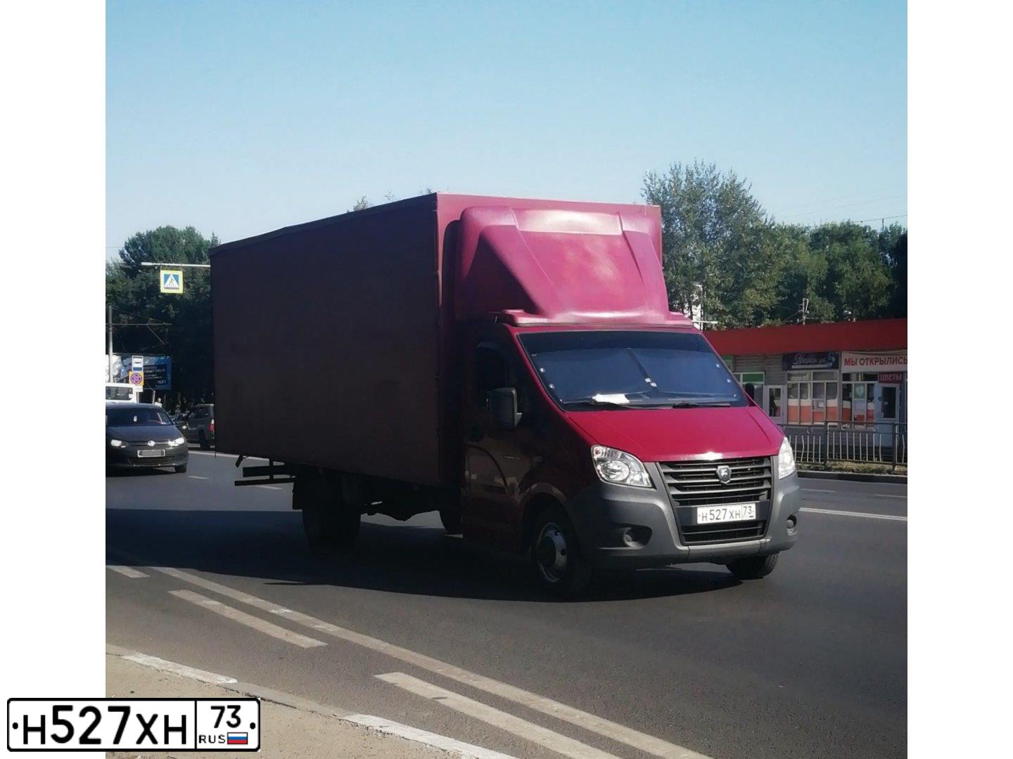 Фото автомобиля GAZ EL NEXT, 2017 — госномер Е077ХК73. Цвет: ВИШНЕВЫЙ