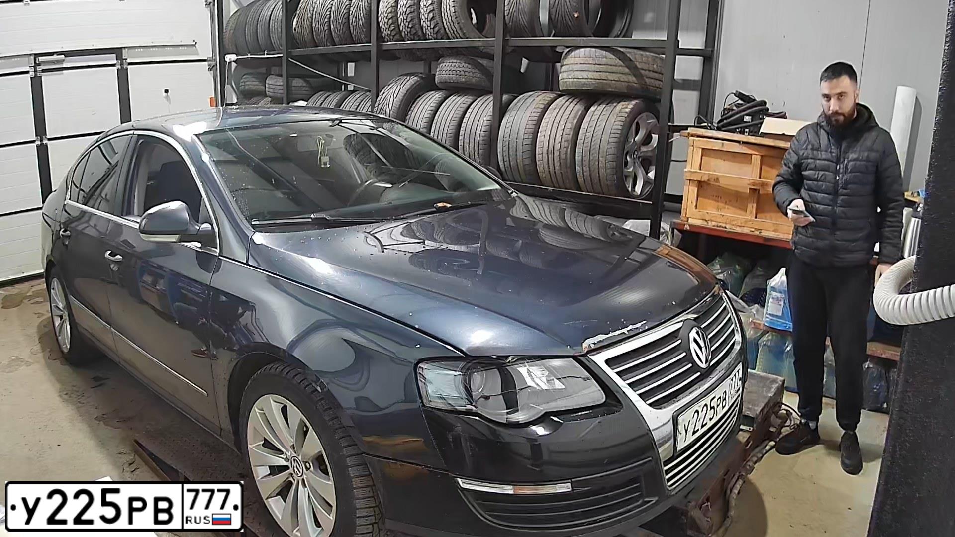 Фото автомобиля VOLKSWAGEN PASSAT, 2008 — госномер Е082СУ156. Цвет: СЕРО-СИНИЙ