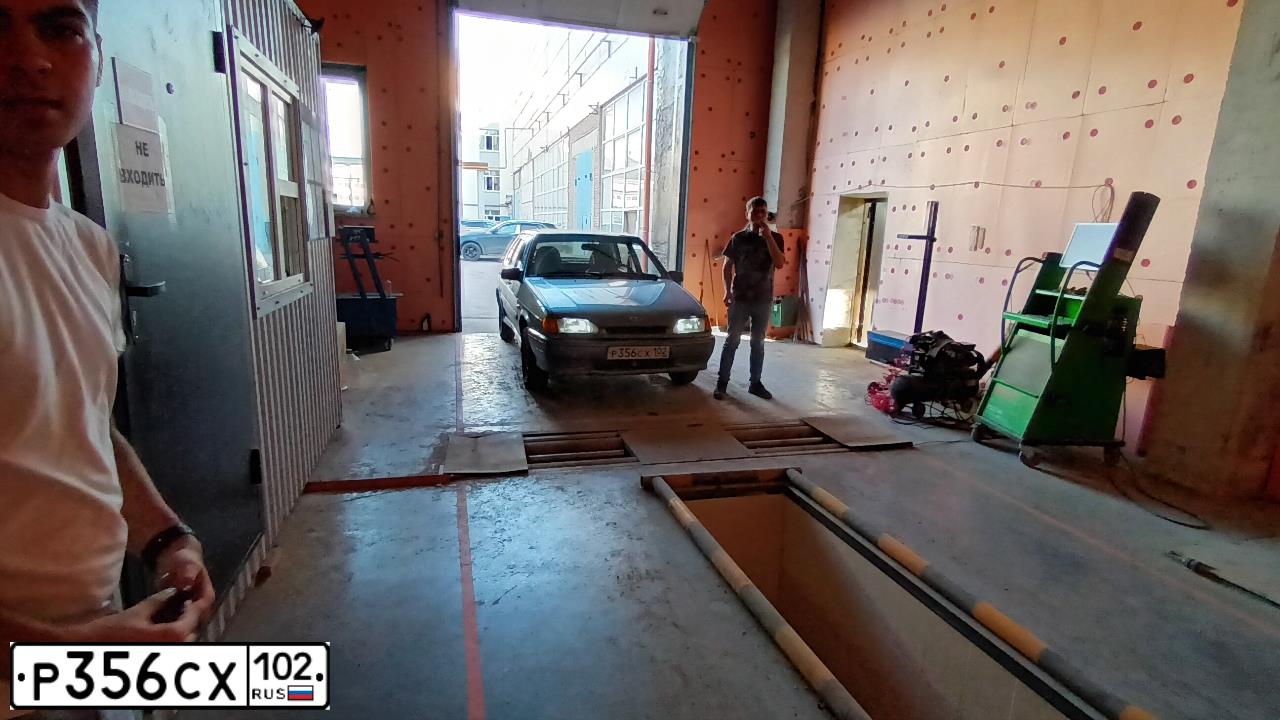 Фото автомобиля LADA 2114 SAMARA, 2011 — госномер Т333ЕН102. Цвет: СРЕДНИЙ СЕРО-ЗЕЛЕНЫЙ МЕТ.