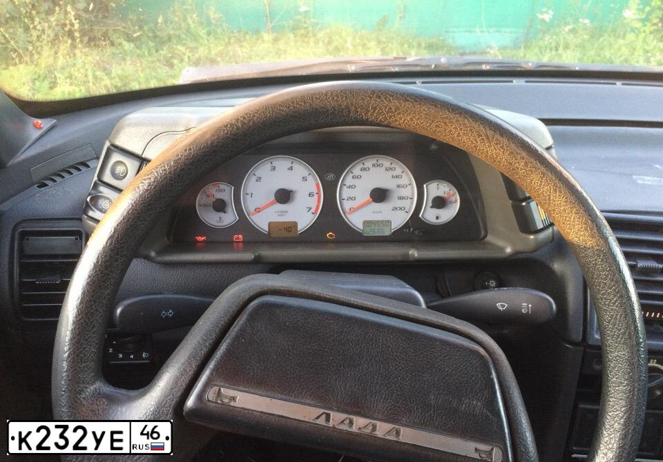 Фото автомобиля LADA 2112, 2002 — госномер О658НМ46. Цвет: СЕРЕБРИСТЫЙ СЕРО-ЗЕЛЕНЫЙ