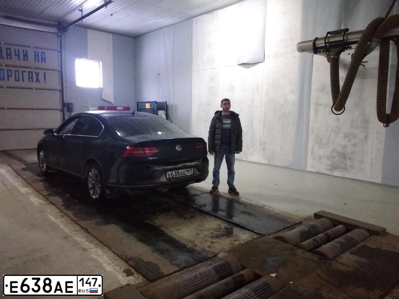 Фото автомобиля VOLKSWAGEN PASSAT, 2018 — госномер М934ЕТ977. Цвет: ЧЕРНЫЙ