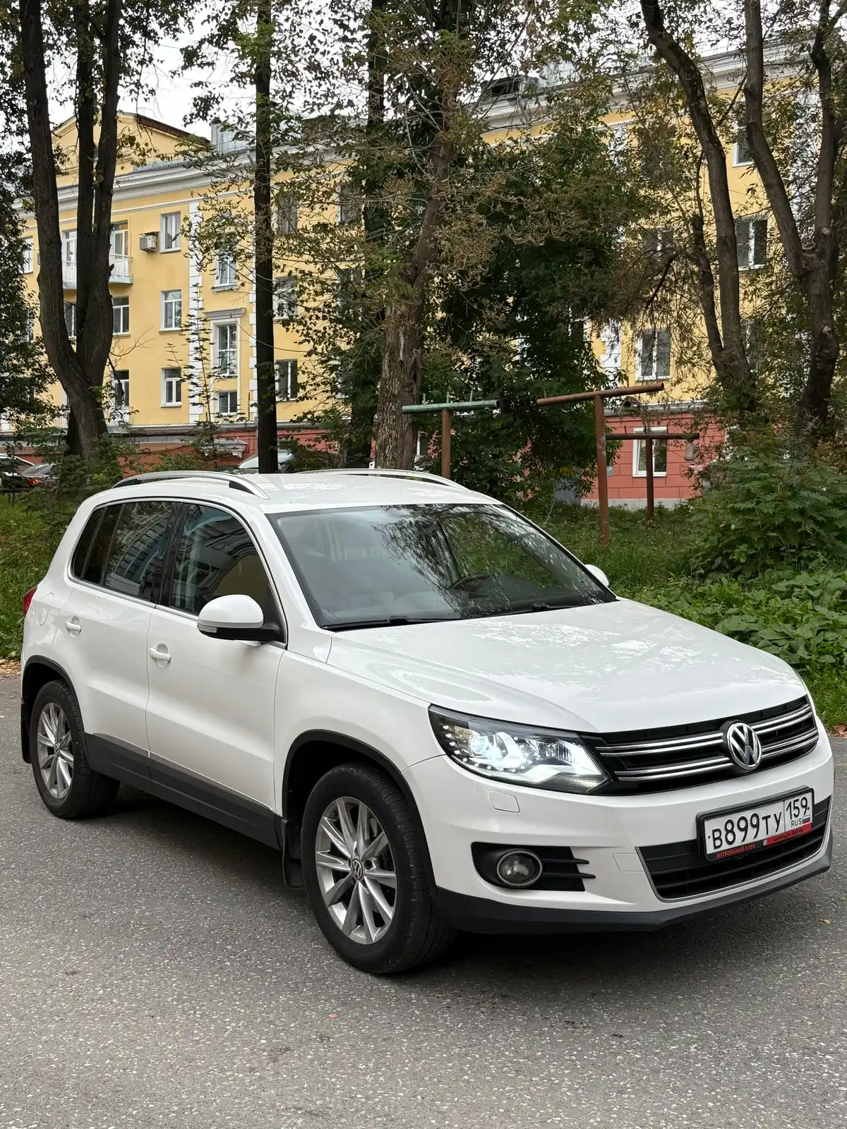Фото автомобиля VOLKSWAGEN TIGUAN, 2013 — госномер В899ТУ159