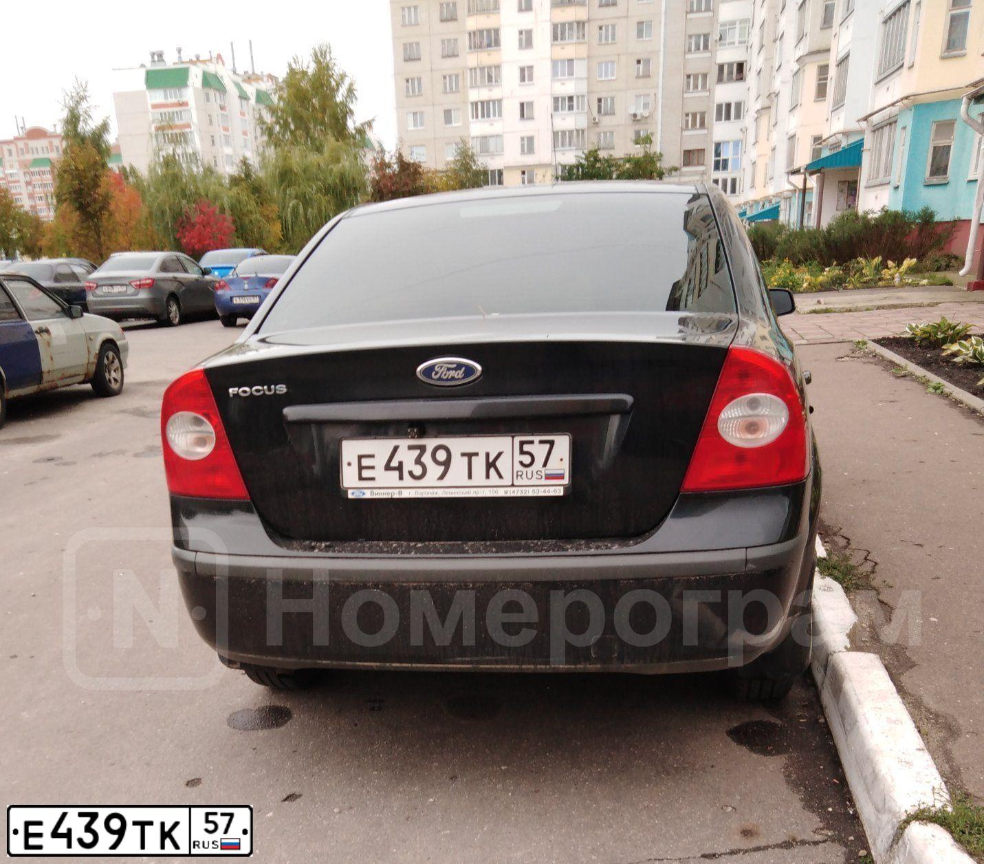 Фото автомобиля FORD FOCUS, 2007 — госномер Е439ТК57. Цвет: ЧЕРНЫЙ