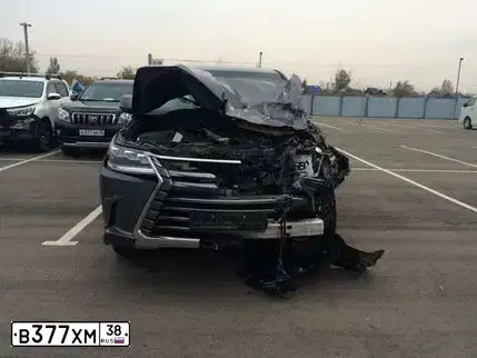 Фото автомобиля TOYOTA LANDCRUISER, 2013 — госномер В377ХМ38. Цвет: ТЕМНО-СЕРЫЙ