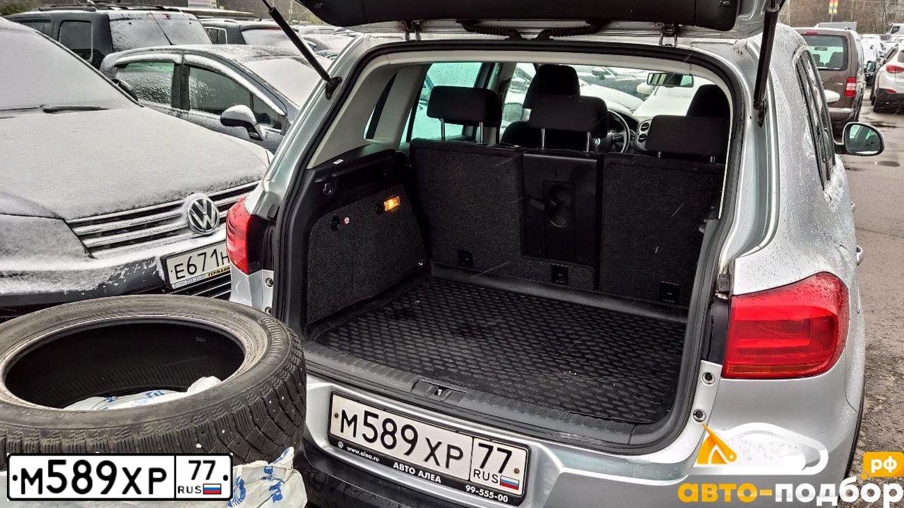 Фото автомобиля VOLKSWAGEN TIGUAN, 2013 — госномер Х282АС152. Цвет: Серебристый