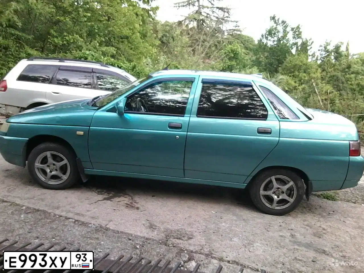 Фото автомобиля LADA 2110, 2000 — госномер А824ОВ155. Цвет: БЕЛЫЙ