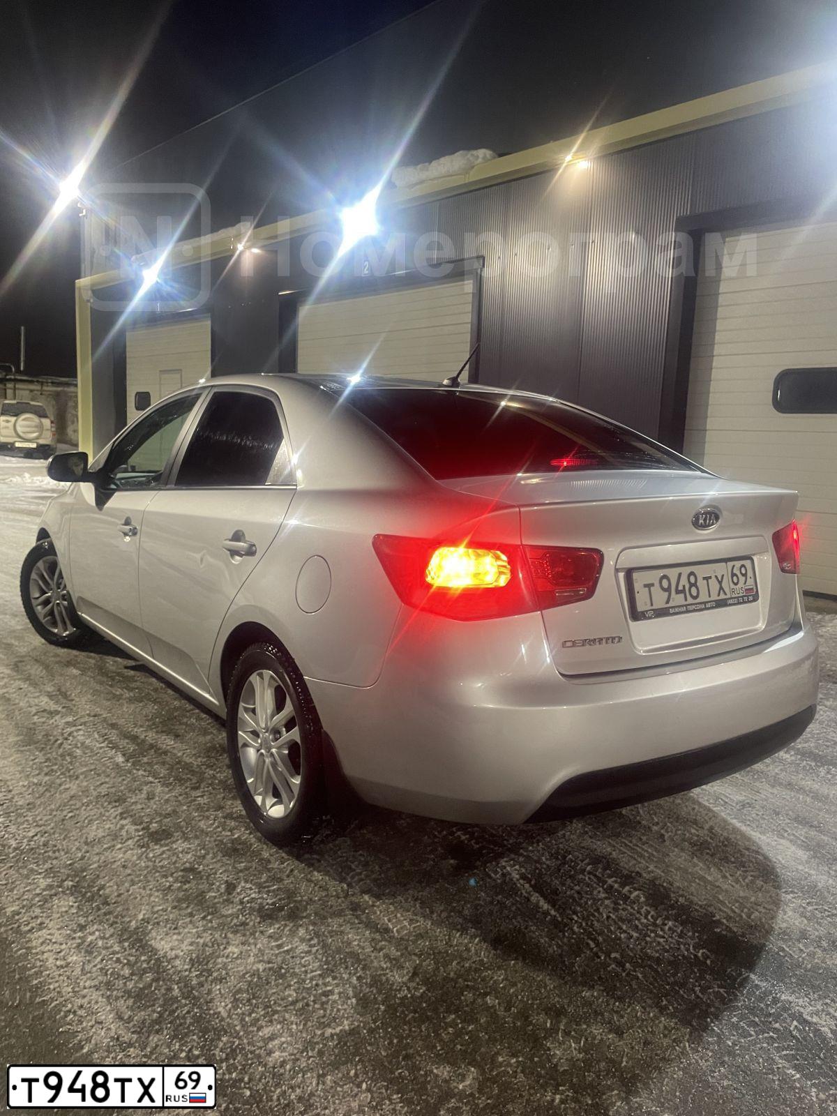 Фото автомобиля KIA CERATO, 2010 — госномер Т948ТХ69. Цвет: СЕРЕБРИСТЫЙ