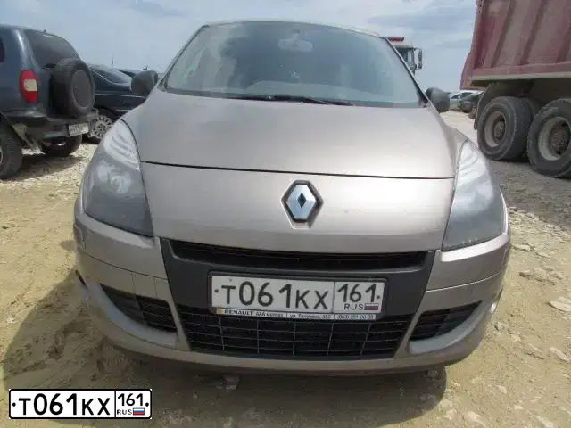 Фото автомобиля RENAULT SCENIC, 2010 — госномер В207НС761. Цвет: БЕЖЕВЫЙ