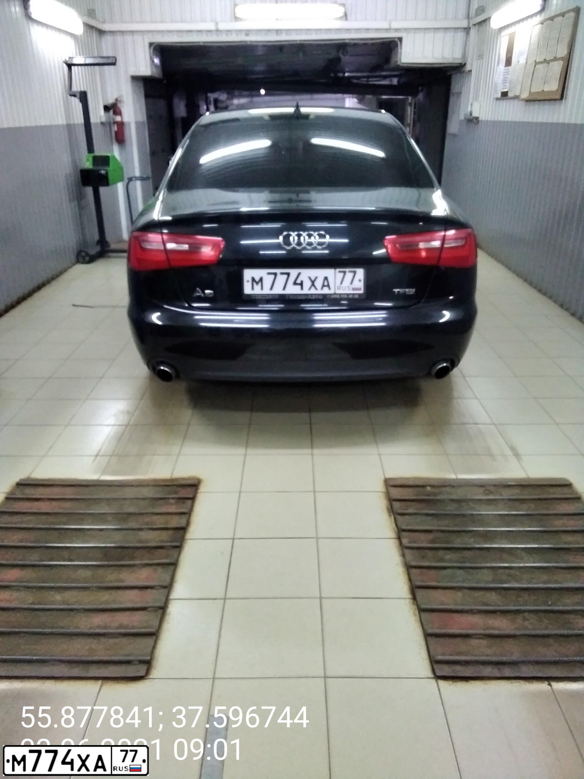 Фото автомобиля AUDI A6, 2013 — госномер М774ХА77. Цвет: ЧЕРНЫЙ