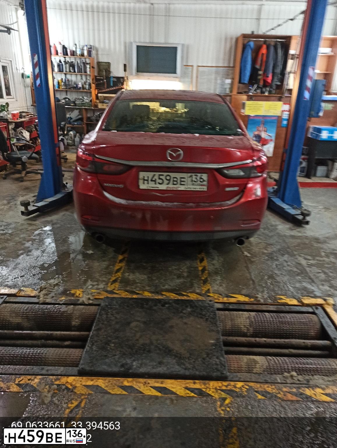 Фото автомобиля MAZDA 6, 2018 — госномер Н459ВЕ136. Цвет: КРАСНЫЙ