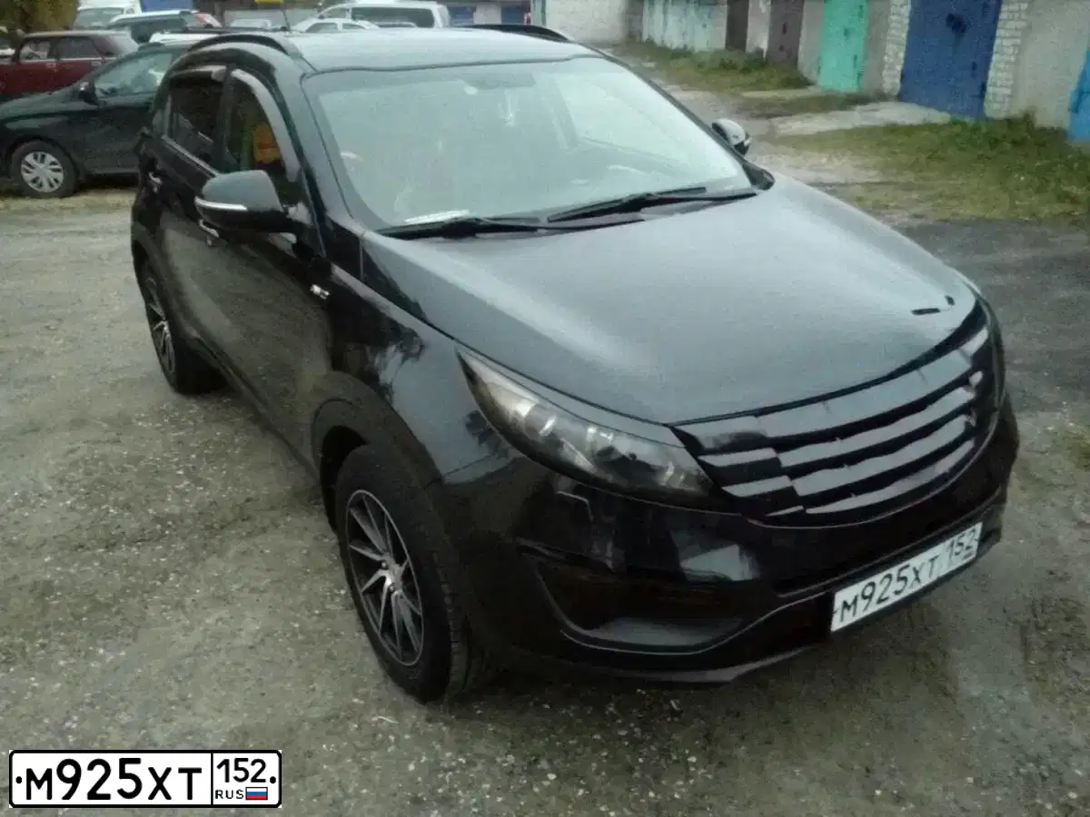 Фото автомобиля KIA SPORTAGE, 2013 — госномер М925ХТ152. Цвет: ЧЕРНЫЙ