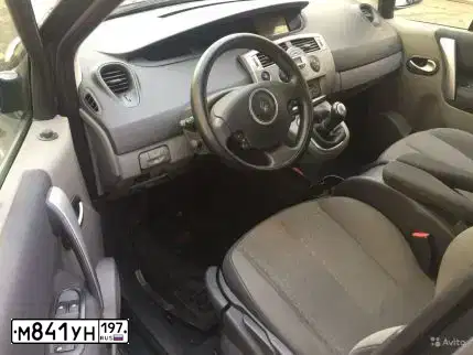 Фото автомобиля RENAULT MEGANE GRAND SCENIC, 2008 — госномер Х351ОР57. Цвет: СЕРЫЙ