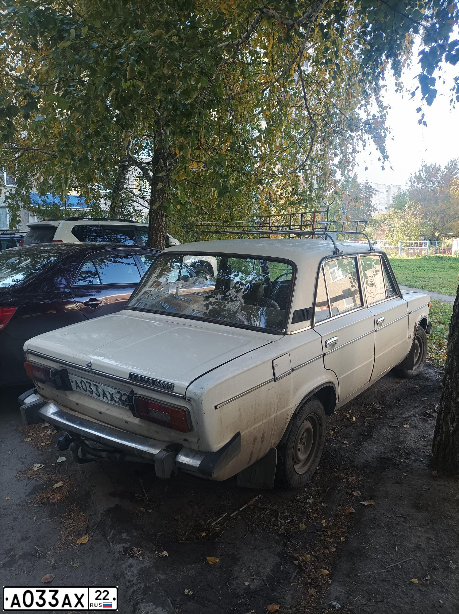 Фото автомобиля LADA 2106, 1990 — госномер А033АХ22. Цвет: БЕЛЫЙ
