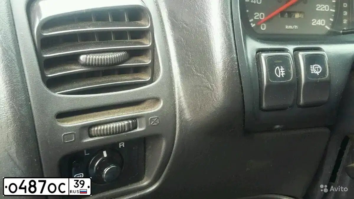 Фото автомобиля SUBARU OUTBACK, 1998 — госномер О487ОС39. Цвет: КРАСНЫЙ