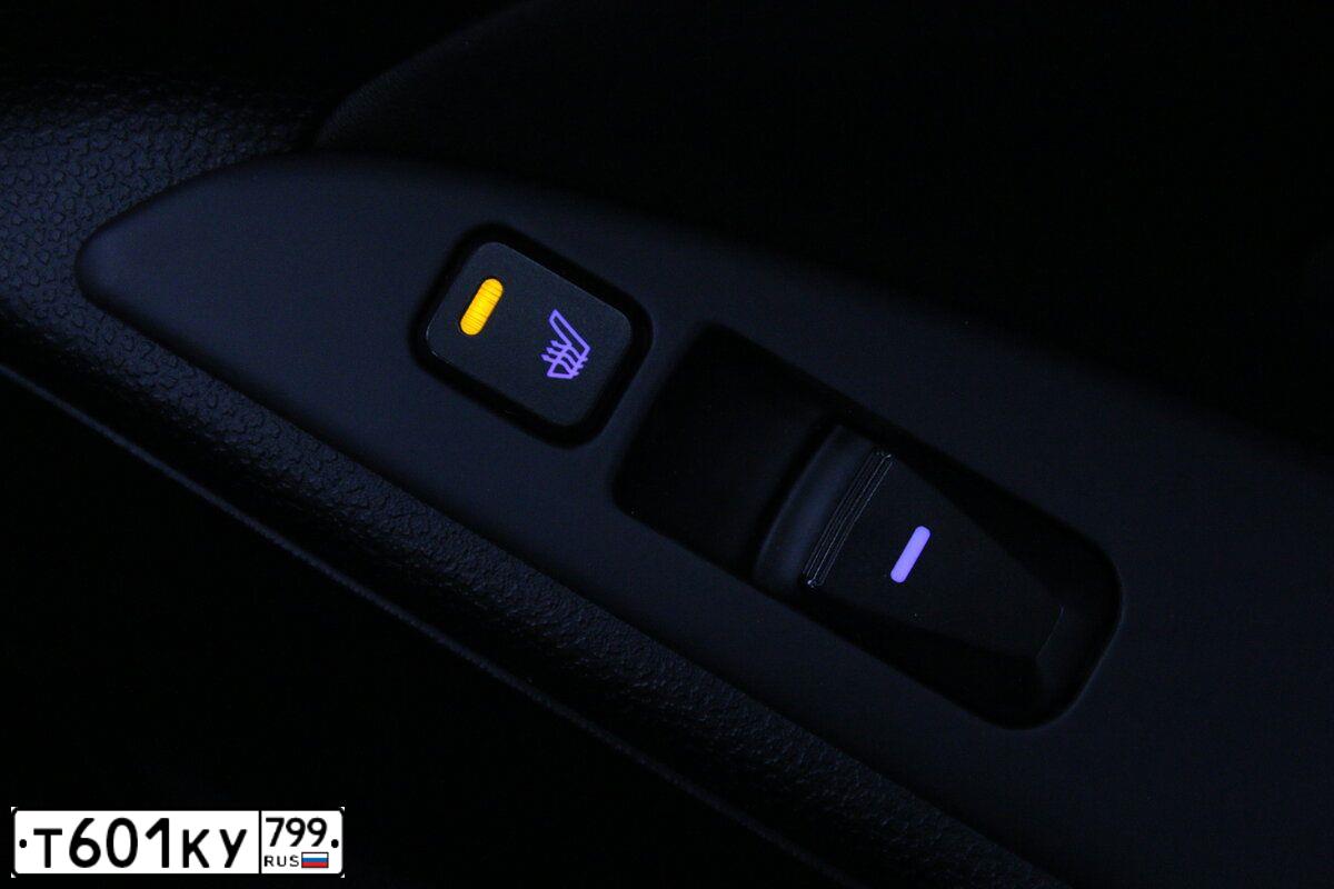 Фото автомобиля HYUNDAI IX35, 2012 — госномер К874КВ154. Цвет: СЕРЫЙ