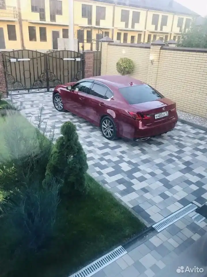 Фото автомобиля LEXUS GS, 2014 — госномер Н485КК15. Цвет: Красный