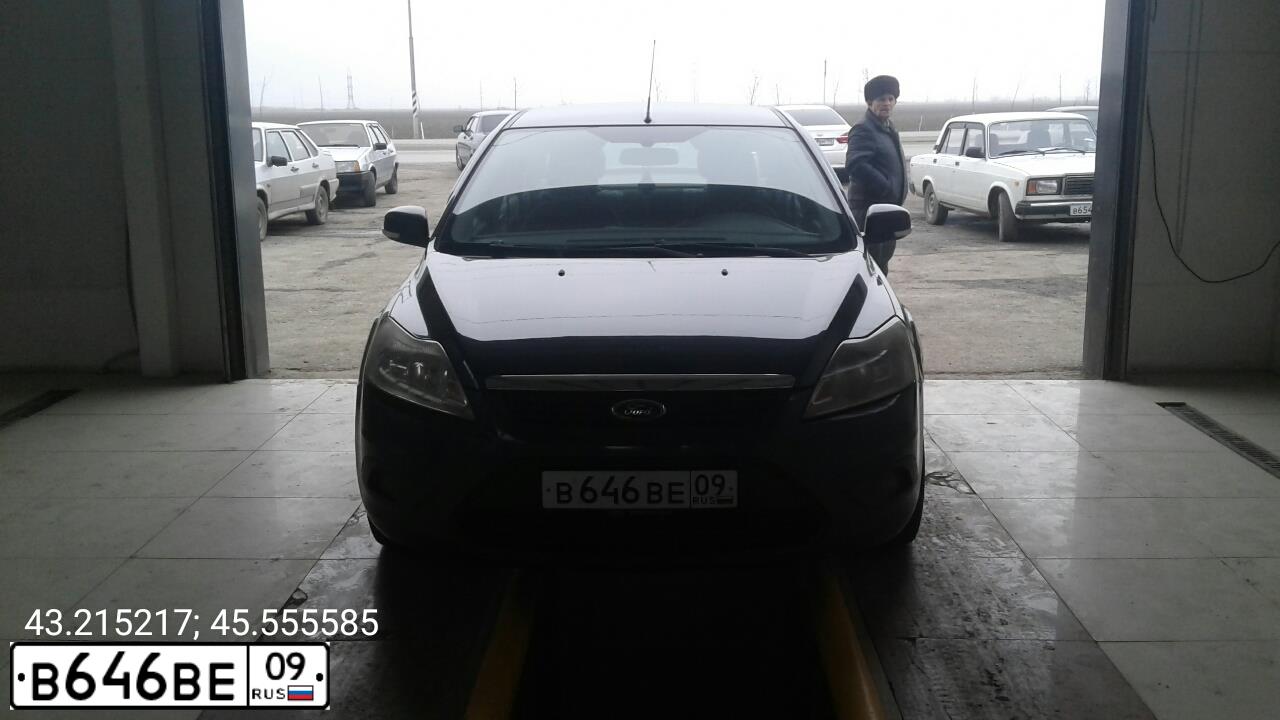 Фото автомобиля FORD FOCUS, 2011 — госномер Е176УМ178. Цвет: ТЕМНО-СЕРЫЙ