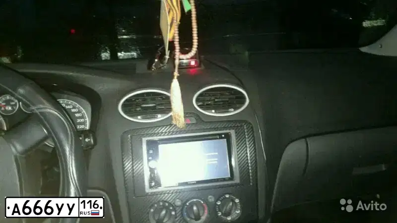 Фото автомобиля FORD FOCUS, 2006 — госномер А666УУ116. Цвет: Белый