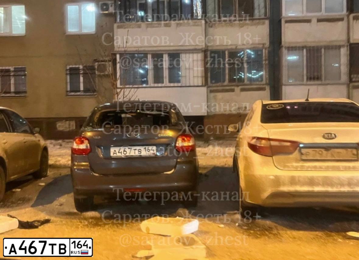 Фото автомобиля LADA 2191 GRANTA, 2017 — госномер А467ТВ164. Цвет: серебристо-темно-серый