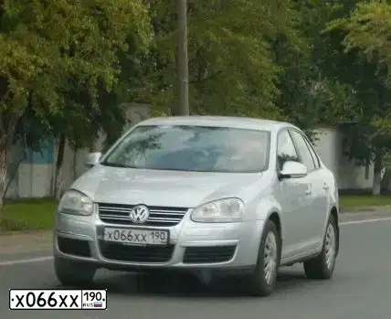 Фото автомобиля VOLKSWAGEN JETTA, 2007 — госномер А913НН136. Цвет: Серебристый