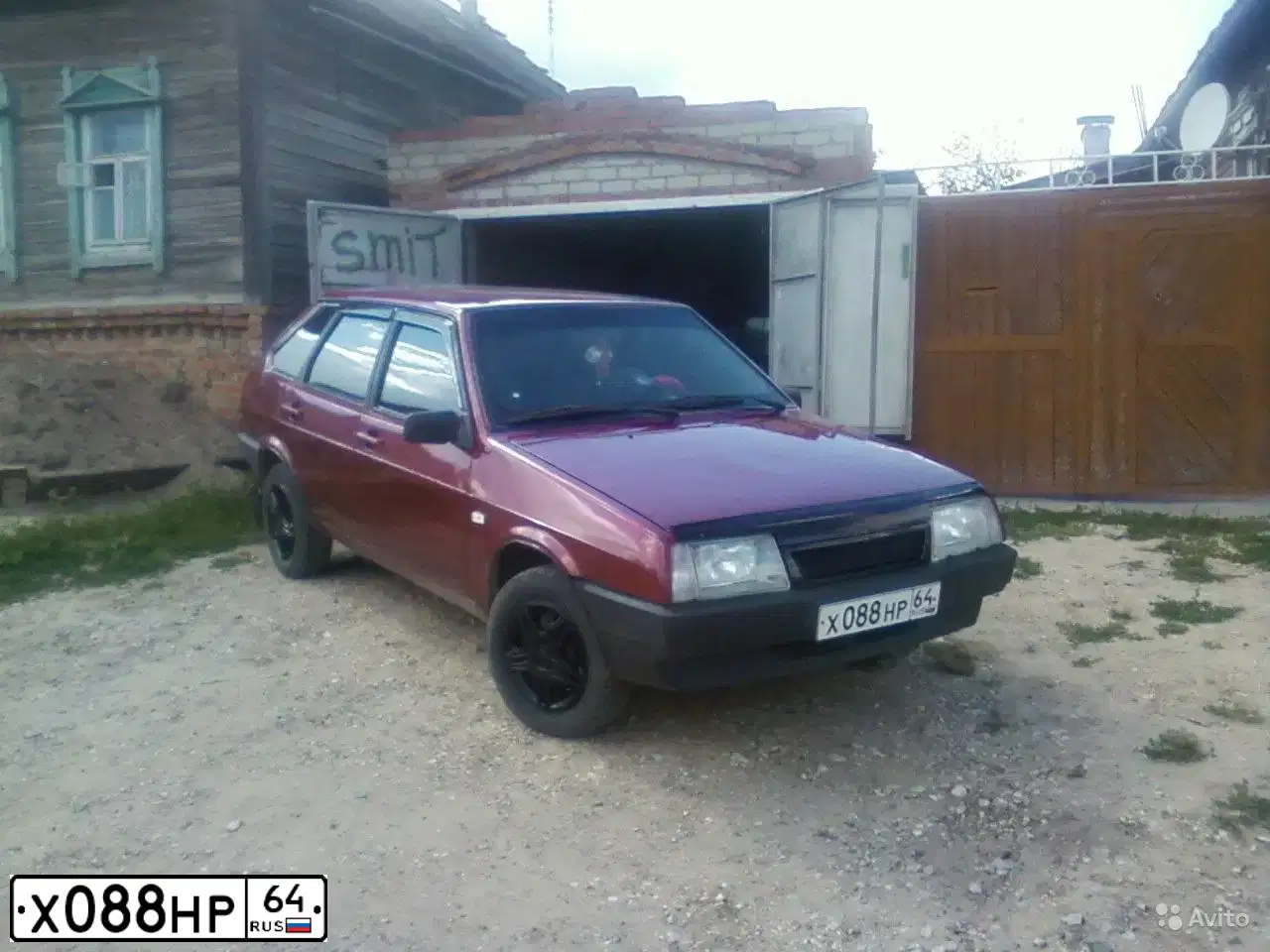 Фото автомобиля ВАЗ 21093, 2001 — госномер Х088НР64. Цвет: Красный