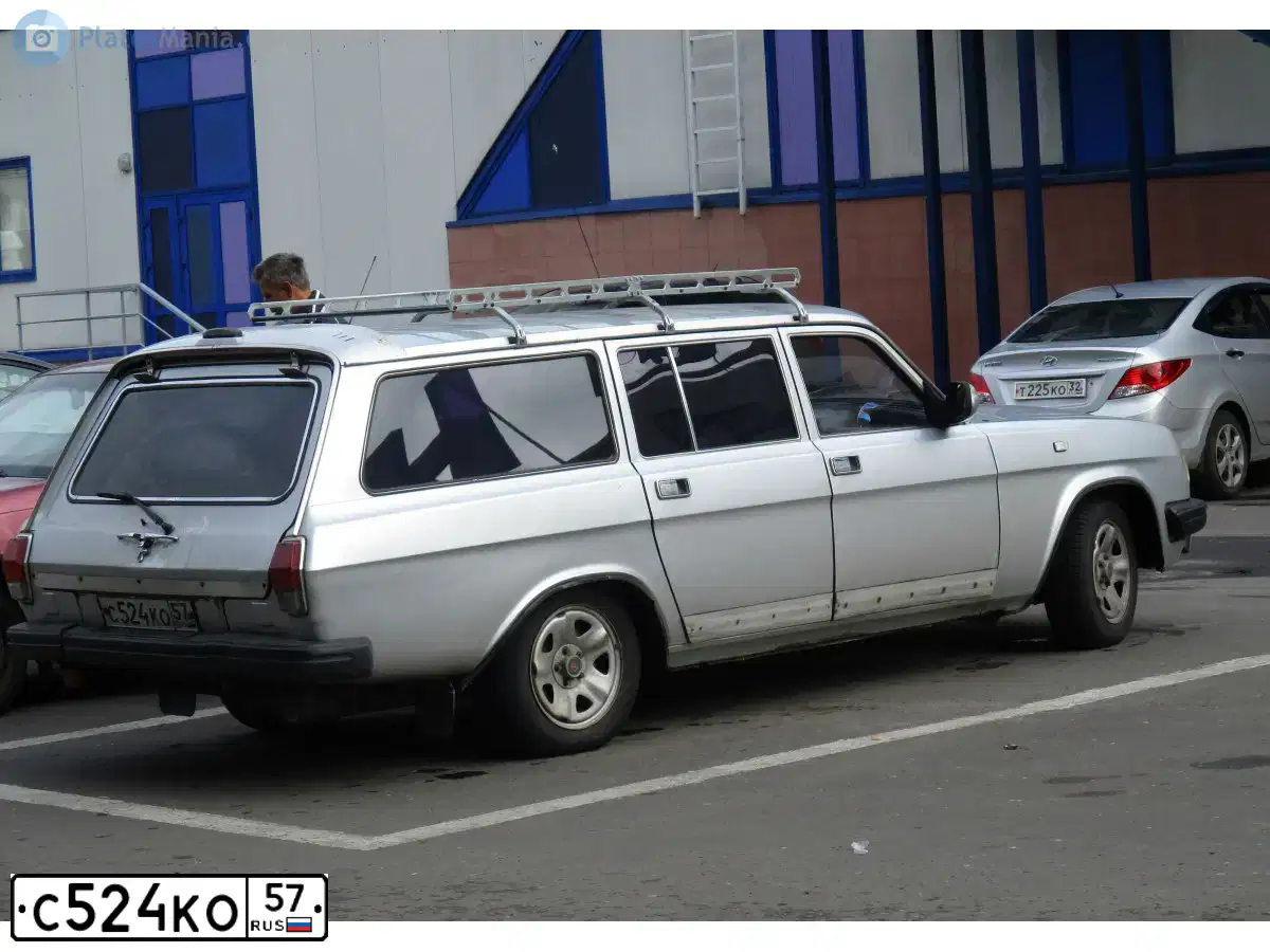 Фото автомобиля GAZ 3102 WOLGA, 2006 — госномер С524КО57. Цвет: БУРАН