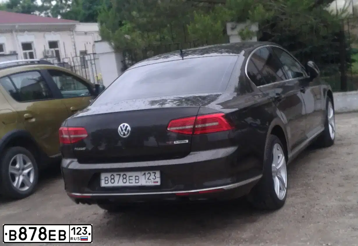 Фото автомобиля VOLKSWAGEN PASSAT, 2016 — госномер Т607ТО05. Цвет: Коричневый