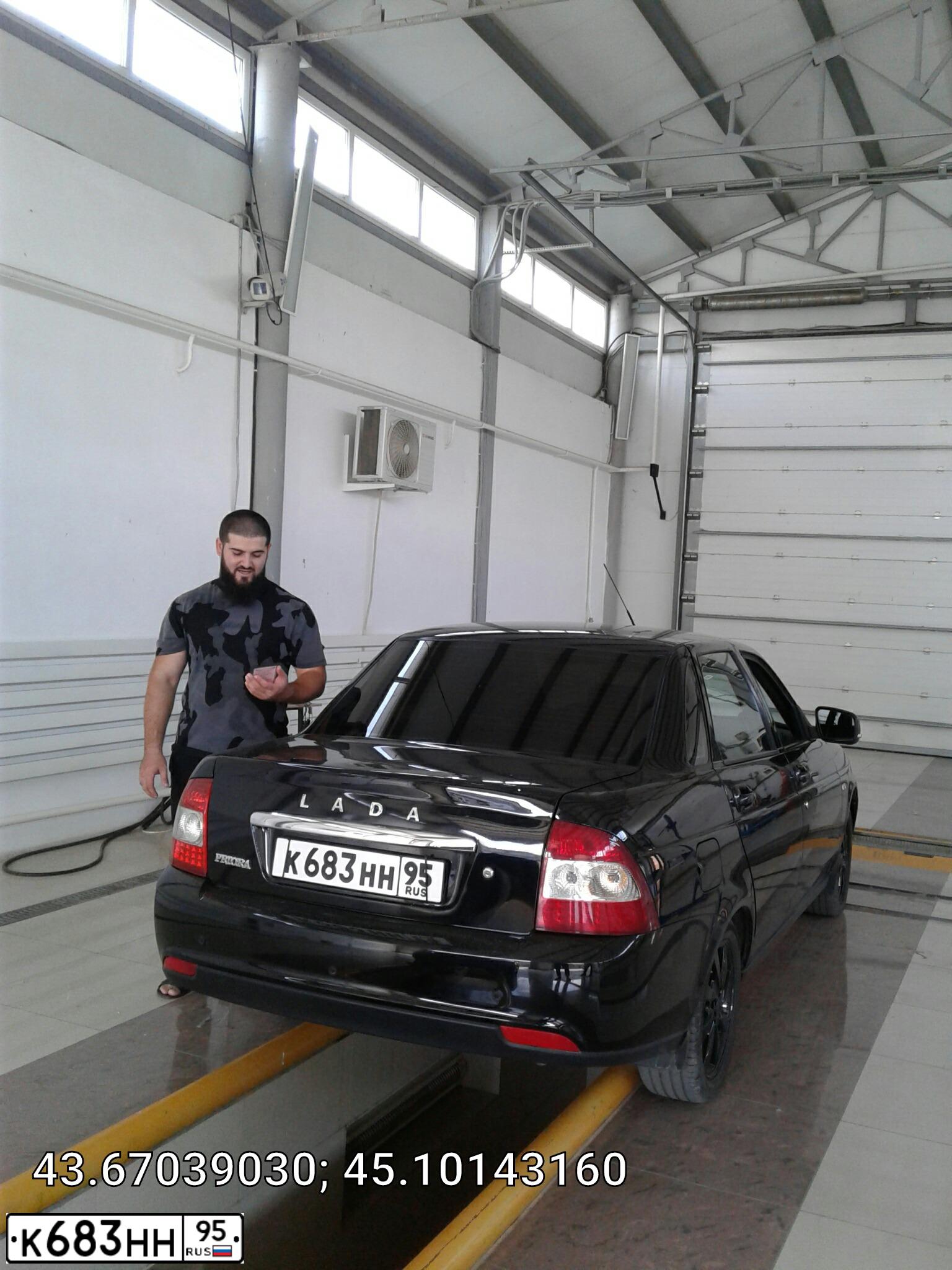 Фото автомобиля LADA 2170 PRIORA, 2013 — госномер Р447ЕН102. Цвет: Сине-Черный