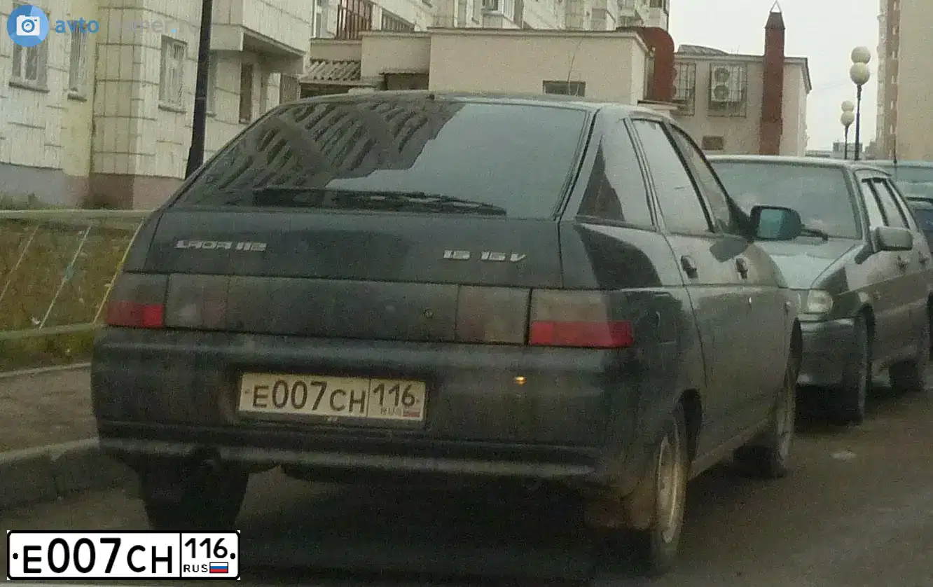 Фото автомобиля LADA 2110 LADA, 1999 — госномер Е007СН116. Цвет: КРАСНО-КОРИЧНЕВЫЙ